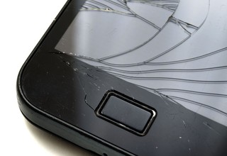 'Niezniszczalny' ekran nadchodzi? Diamentem na szkle pisane