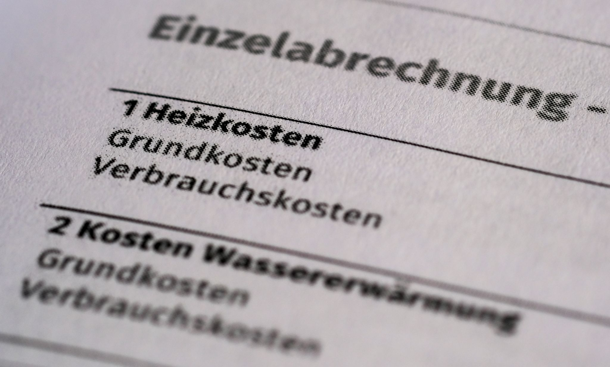 Rekordhoch bei Heizkosten: Fernwärme steigt um 25% - Mieter überrascht
