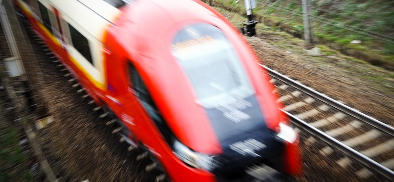 Utrudnienia w kursowaniu pociągów SKM i Kolei Mazowieckich. To prawdziwe fatum