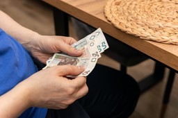 termin na wniesienie opłaty adiacenckiej po decyzji sko jest dłuższy