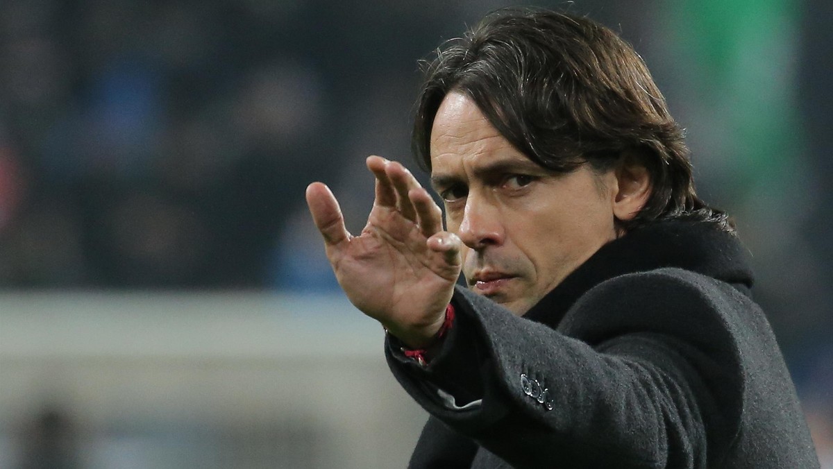 Zagrożony zwolnieniem trener Filippo Inzaghi nie chce tłumaczyć słabych wyników AC Milan kryzysem wywołanym kontuzjami w drużynie.