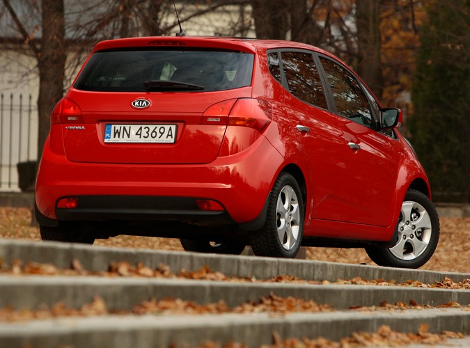 Kia Venga - Toyota niech się schowa