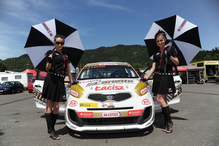 Kia Lotos Race
