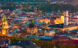 Długi weekend last minute. Gdzie można się wybrać za rozsądną cenę?