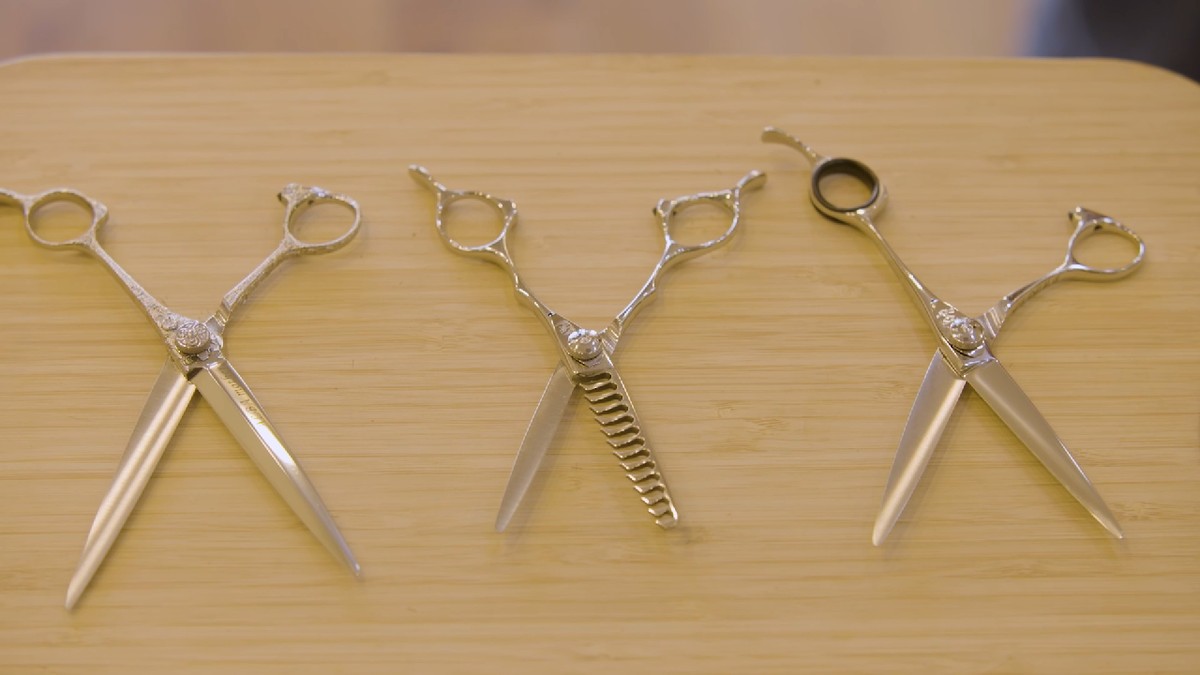 Te nożyczki kosztują 11 tys. zł. Ostrza mają tylko jeden punkt styku