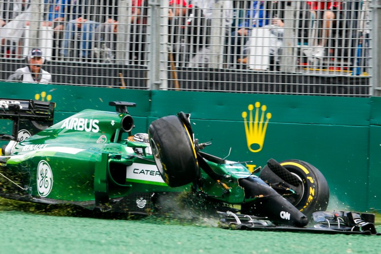 Kamui Kobayashi rozbił bolid tuż po starcie GP Australii