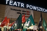 Protest Teatr Powszechny klątwa