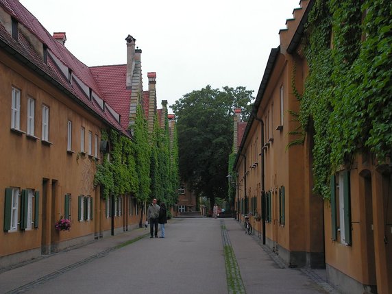 Fuggerei - pierwsze na świecie osiedle socjalne ma 500 lat