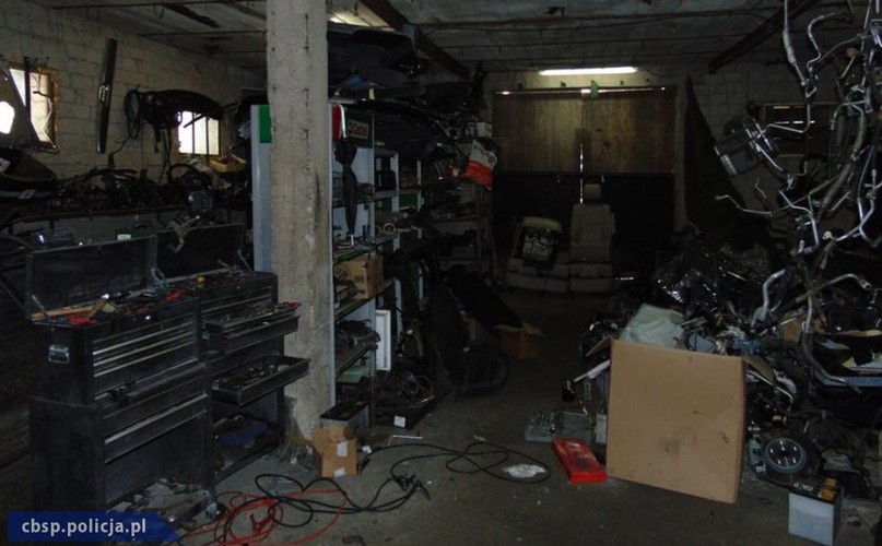 Rozmontowali pół tysiąca samochodów z Europy Zachodniej