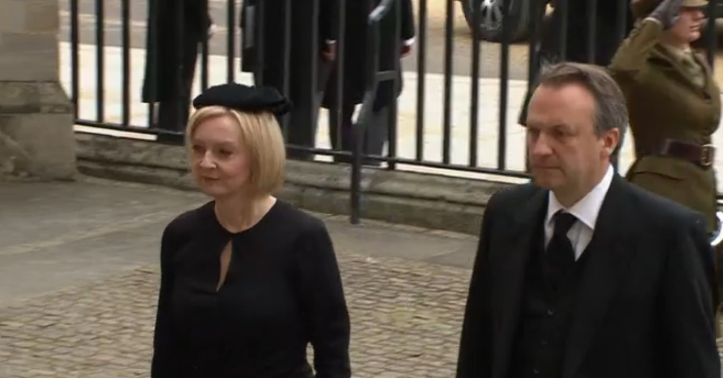 Príchod britskej premiérky.