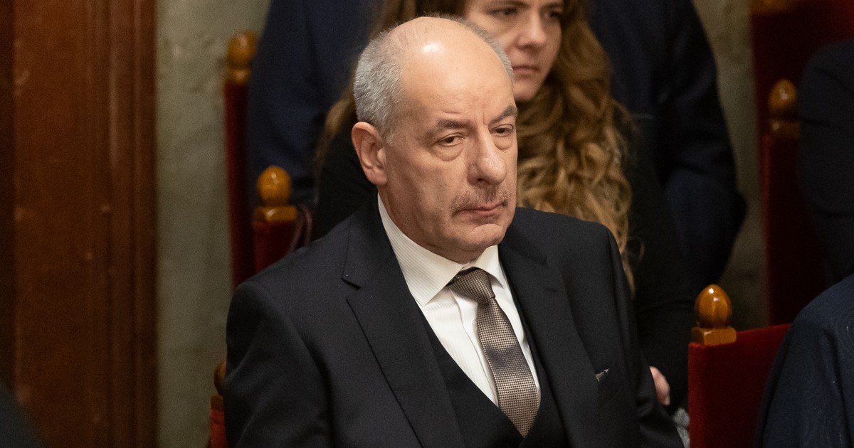 Sulyok Tamás bemutatta, milyen remekül tudja zongorán eljátszani a Boci, boci tarkát – videó