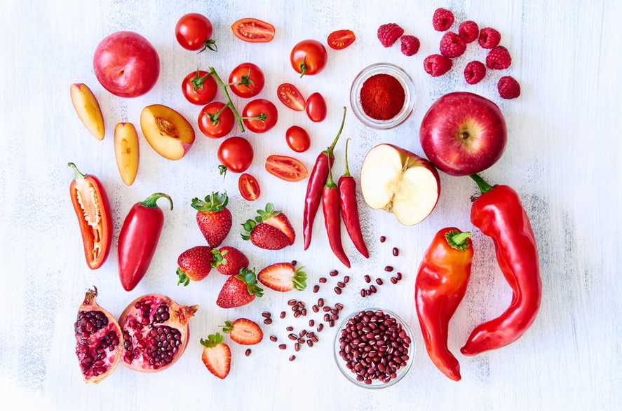 Czerwone owoce i warzywa