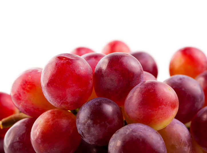Winogrona obfitują w żelazo, potas, jod i bioflawonoidy. Poza tym zawierają witaminę E, C, beta karoten i witaminy z grupy B, C