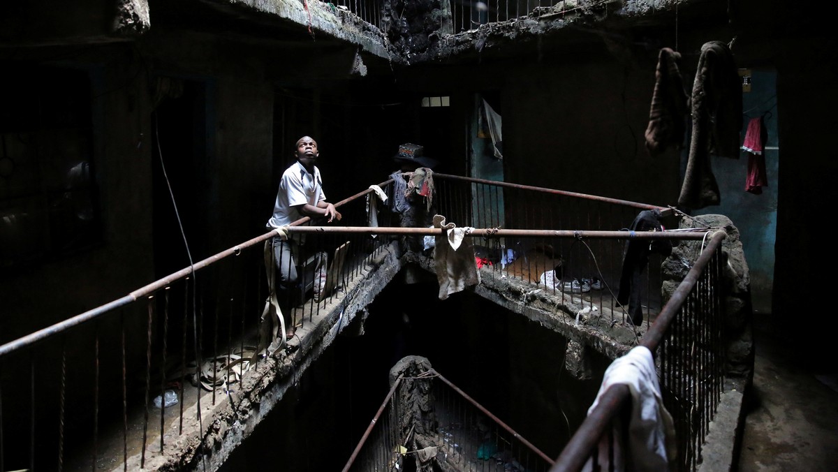 The Wider Image: Tearing down condemned homes in Nairobi