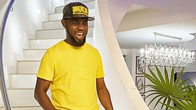 AY Makun is giving us some inspirational goals with these #10YearsChallenge photos[Instagram/AYComedian]