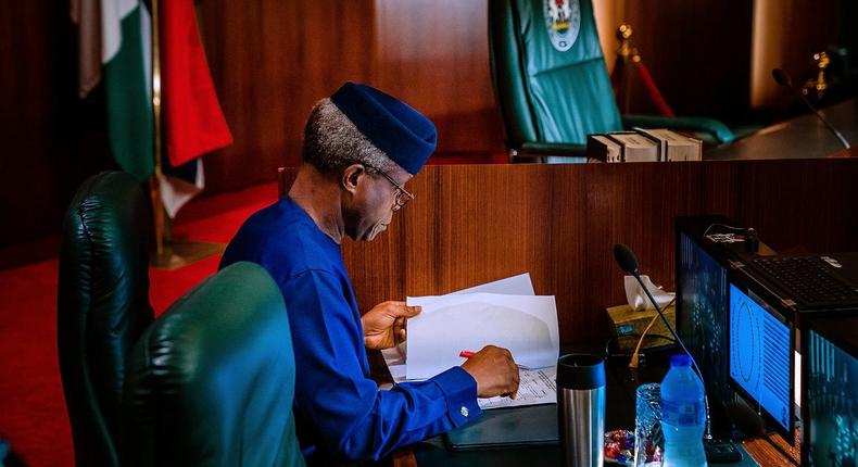 Vice President Prof. Yemi Osinbajo discusses President Muhammadu Buhari's economic stimulus packages with IMF, World Bank representatives in a virtual meeting. [Twitter/@BashirAhmaad]