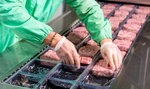 Dramatyczna sytuacja w zakładach mięsnych. Blisko 300 pracowników zakażonych