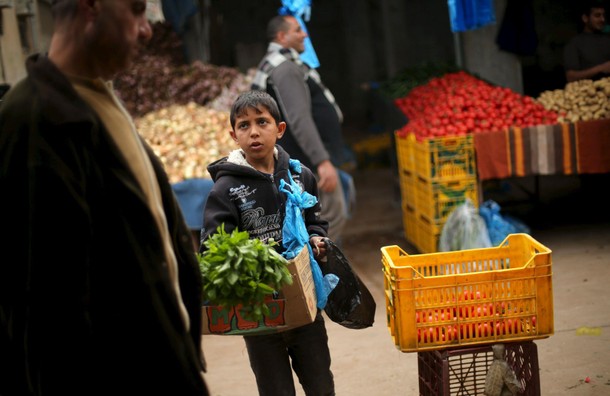 The Wider Image: Child labour in Gaza