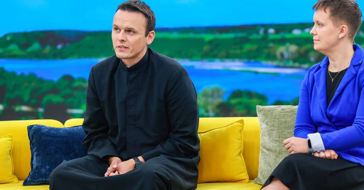 Znany ksiądz o koszyczkach wielkanocnych Polaków. "To nie jest miejsce na..."