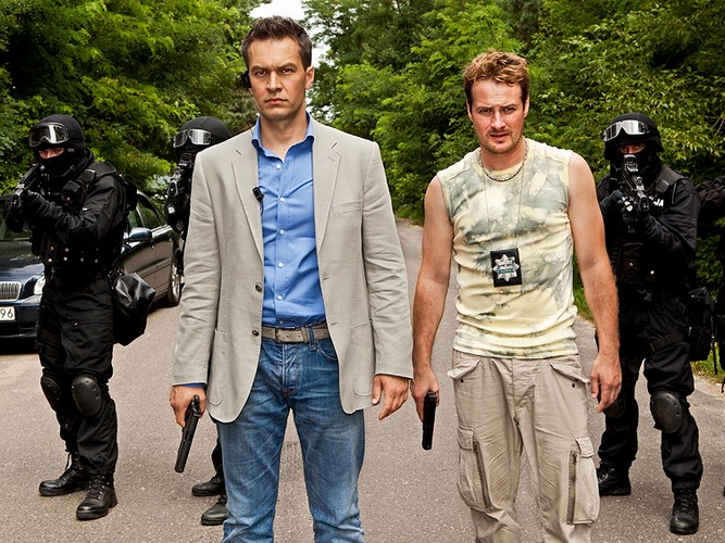 Michał Żebrowski i Paweł Małaszyński w filmie 'Sęp'