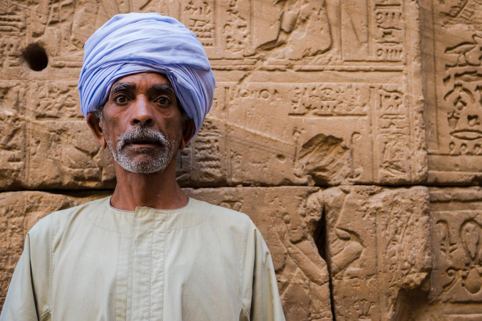 Strażnik w Świątyni Horusa w Edfu
