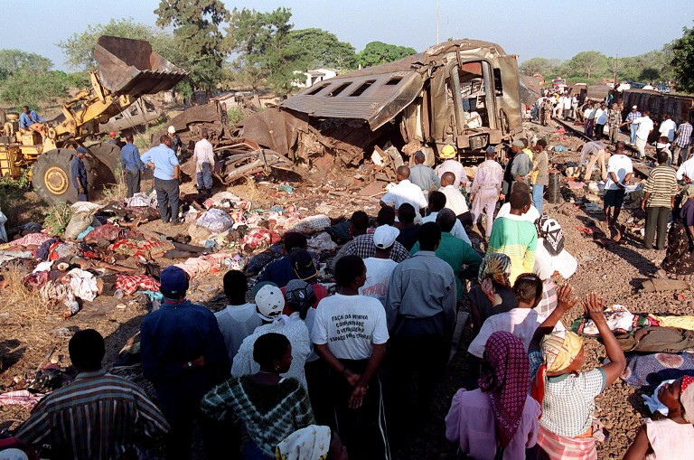 Mozambik, Tenga – 25 maja 2002 r.