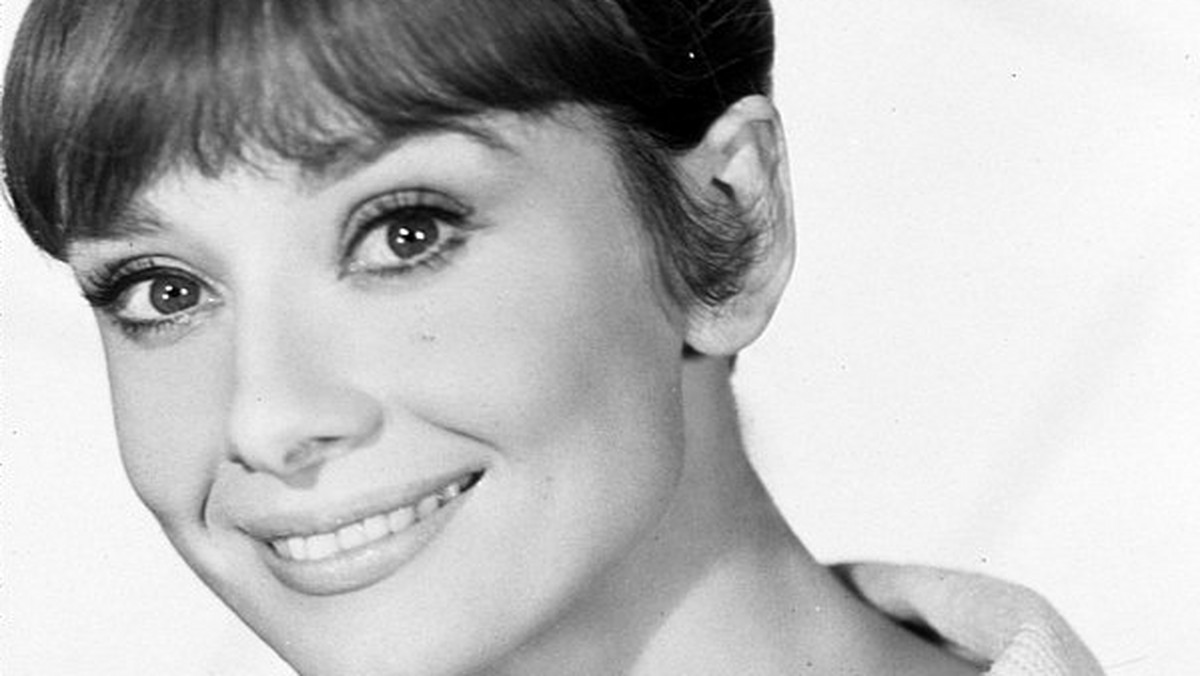 Piękna, pełna wdzięku, elegancka i eteryczna Audrey Hepburn była jedną z największych gwiazd filmowych swoich czasów. Niezapomniana, oscarowa rola w "Rzymskich wakacjach" oraz romantyczne kreacje w "Śniadaniu u Tiffany’ego" i obsypanym Oscarami "My Fair Lady" przyniosły jej światową sławę, jednak nie zapewniły szczęścia.