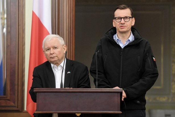 Jarosław Kaczyński i Mateusz Morawiecki w Kijowie