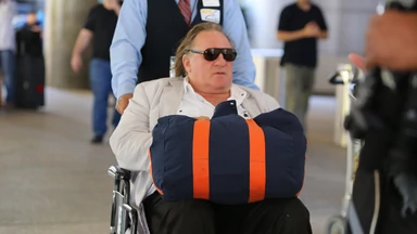 Gerard Depardieu na wózku inwalidzkim