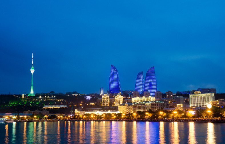 Baku — stolica Azerbejdżanu nad Morzem Kaspijskim