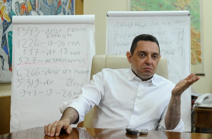 Opoziciju zanima odakle mu stan: Aleksandar Vulin