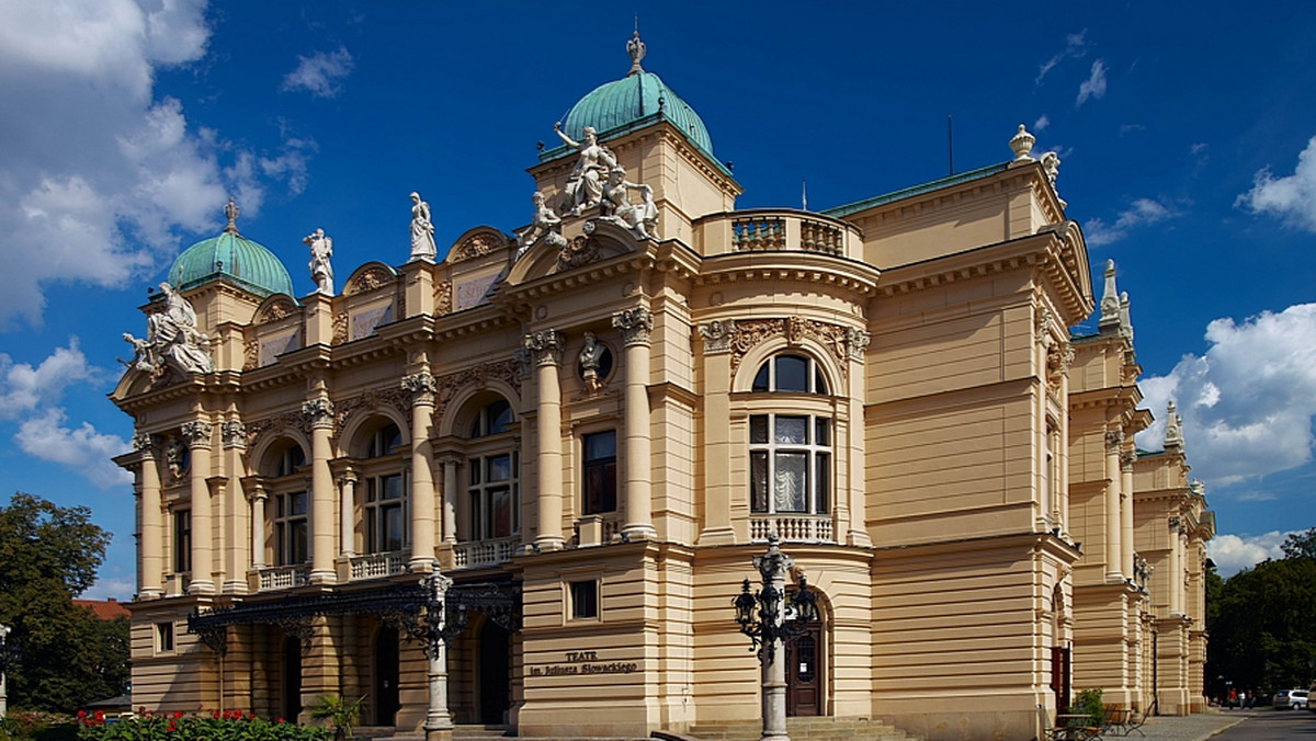 Sztukę o kobietach "Za chwilę. Cztery sposoby na życie i jeden na śmierć" w reż. Iwony Kempy na podstawie utworu duńskiego dramatopisarza Petera Asmussena wystawi Teatr im. J. Słowackiego w Krakowie. Prapremiera spektaklu, który ma formę komedii stand-up, odbędzie się w niedzielę.