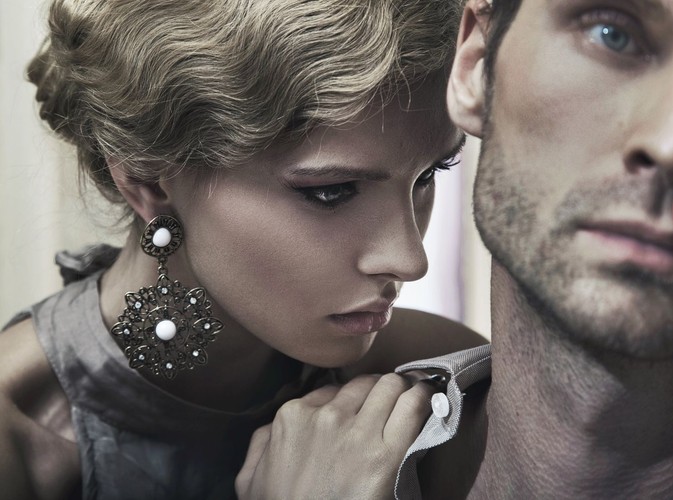 Porównywanie go ze swoimi 'eks'