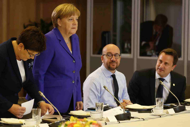 Premier Beata Szydlo, kanclerz Niemiec Angela Merkel, premier Belgii Charles Michel i premier Luksemburga Xavier Bettel PA/PASCAL ROSSIGNOL / POOL Dostawca: PAP/EPA.