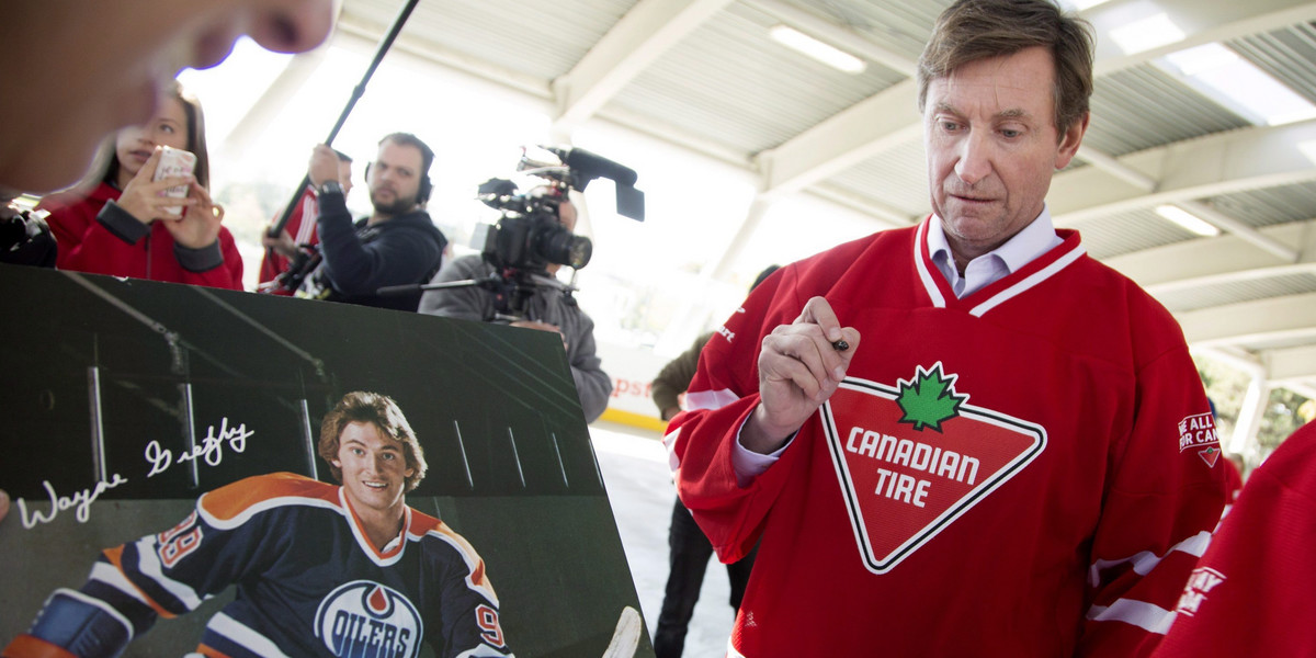 Wnuk Wayne Gretzky'ego pójdzie w jego ślady? WIDEO