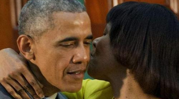 Így startolt Obamára a jamaicai kormányfő!