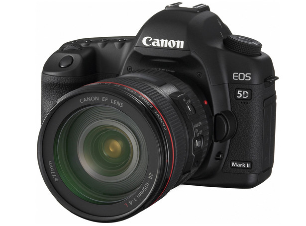 Canon dołącza do wyścigu DSLR z wideo HD