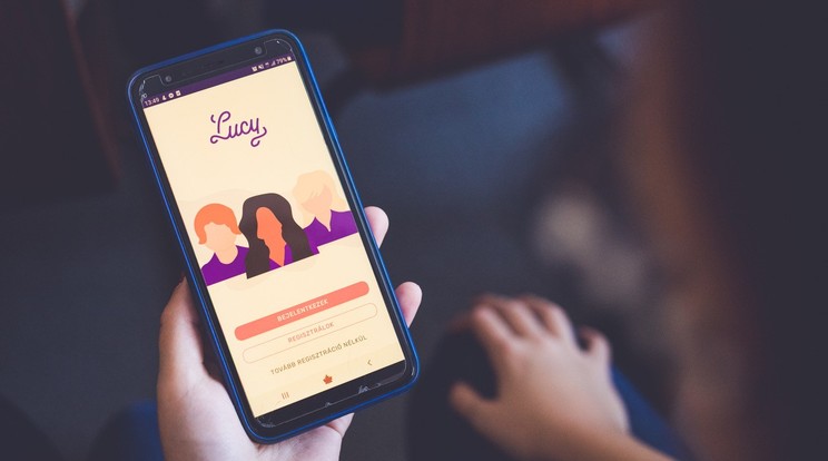 Egy komplex, interaktív menstruációs naptár a Lucy / Fotó: Vodafone Magyarország