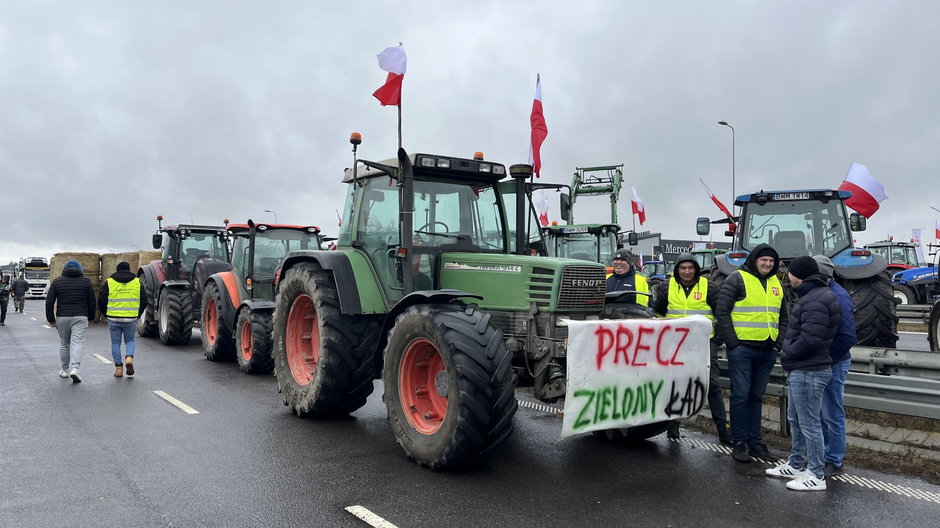 Protest podlaskich rolników na S8 w Jeżewie Starym