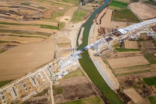 Plaga upadłości wśród wykonawców autostrad to wina GDDKiA