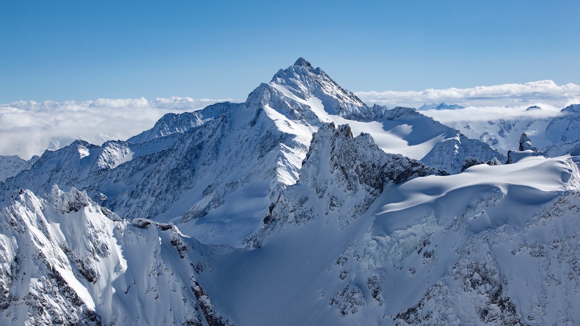 V švajčiarskych Alpách mal zomrieť Slovák. (ilustračné foto).