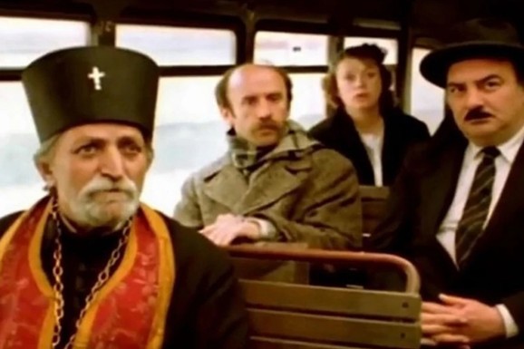 ŽENA GA JE PIJANOG VUKLA DO KUĆE Ovo je šok priča glumca iz filma "Ko to tamo peva" koju niste znali, spavao je i po ulici u neviđenom stanju (FOTO)