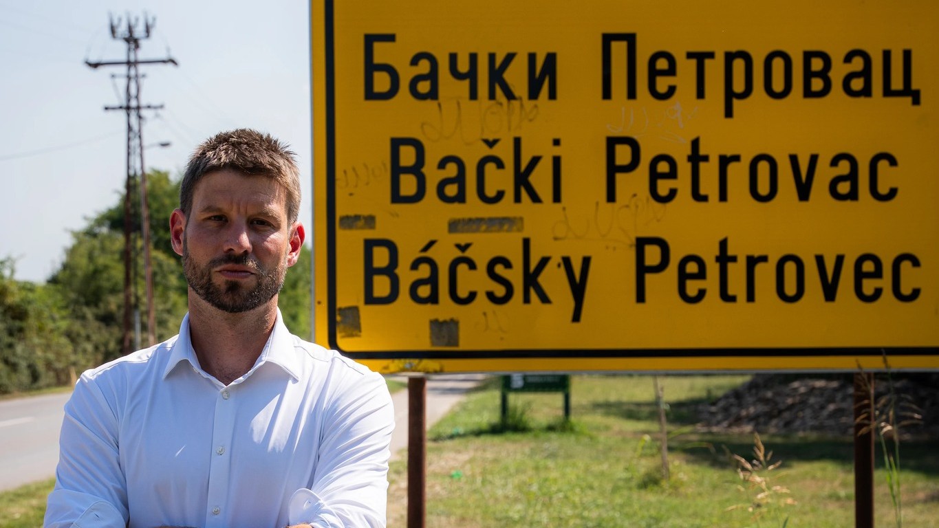 Michal Šimečka v Báčskom Petrovci.