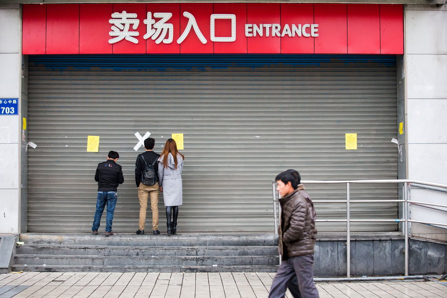 A Lotte Mart is seen closed in Hangzhou, Zhejiang province, China, March 5, 2017.