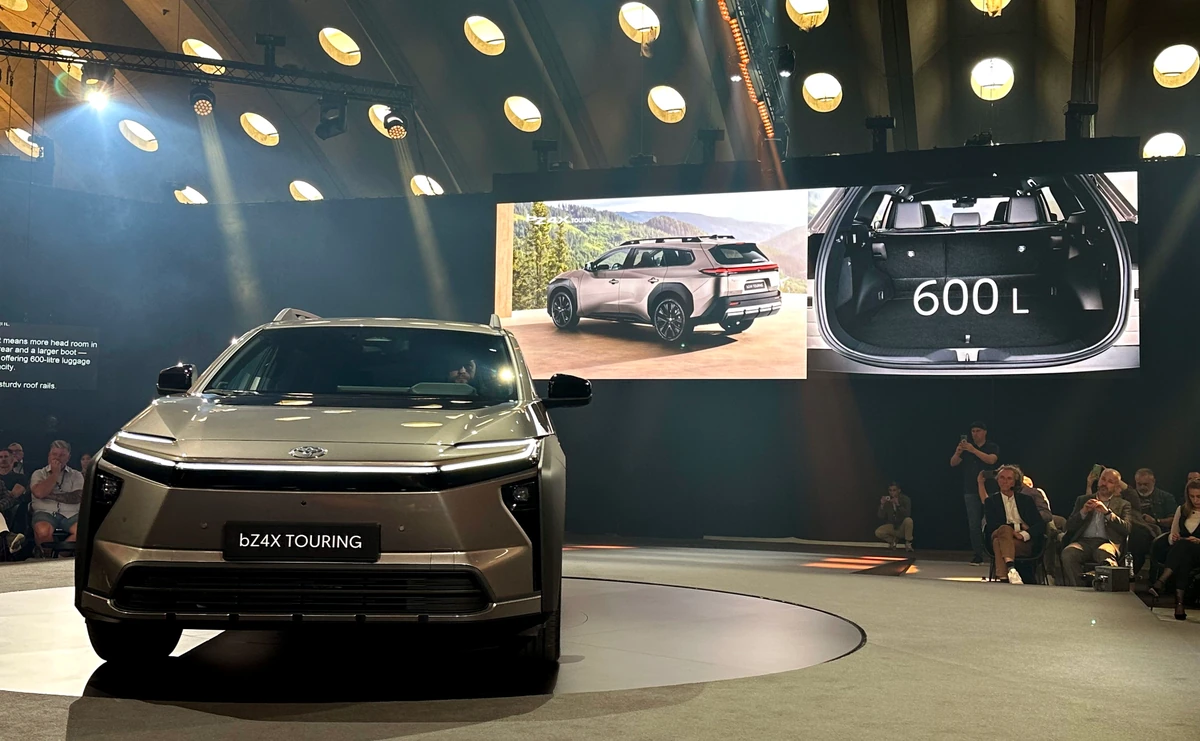 600 l bagażnika i 308 KM. Toyota poszła po rozum do głowy