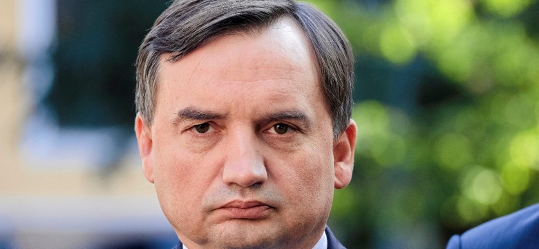 "Zarzucamy ministrowi Ziobrze przekroczenie uprawnień". Lewica zawiadamia prokuraturę