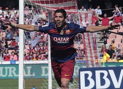 Liga hiszpańska: Barcelona obroniła mistrzostwo, trzy gole Suareza. WIDEO