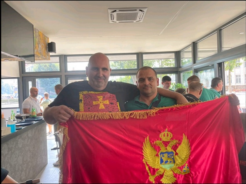 Miloš Martinović sa kumom