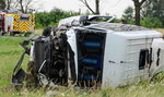 Bus zderzył się z samochodem osobowym