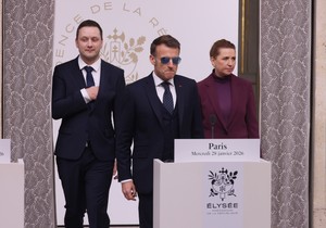 Jens Frederik Nilsen, Emanuel Makron i Mete Frederiksen